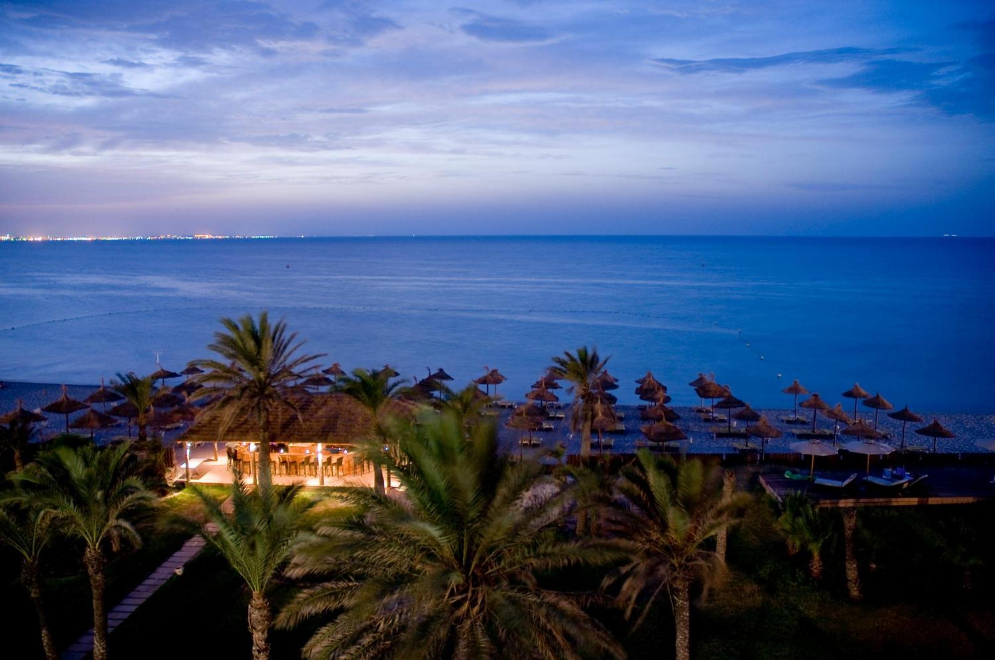 Royal Thalassa Monastir Exteriör bild The beach at the resort