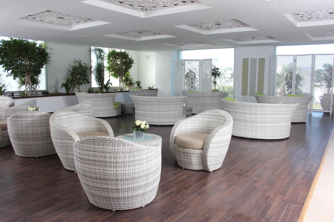Royal Thalassa Monastir Exteriör bild Interior of the airport